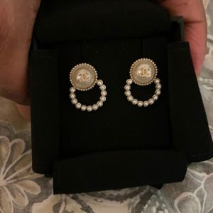 CHANEL Pearl Earrings
